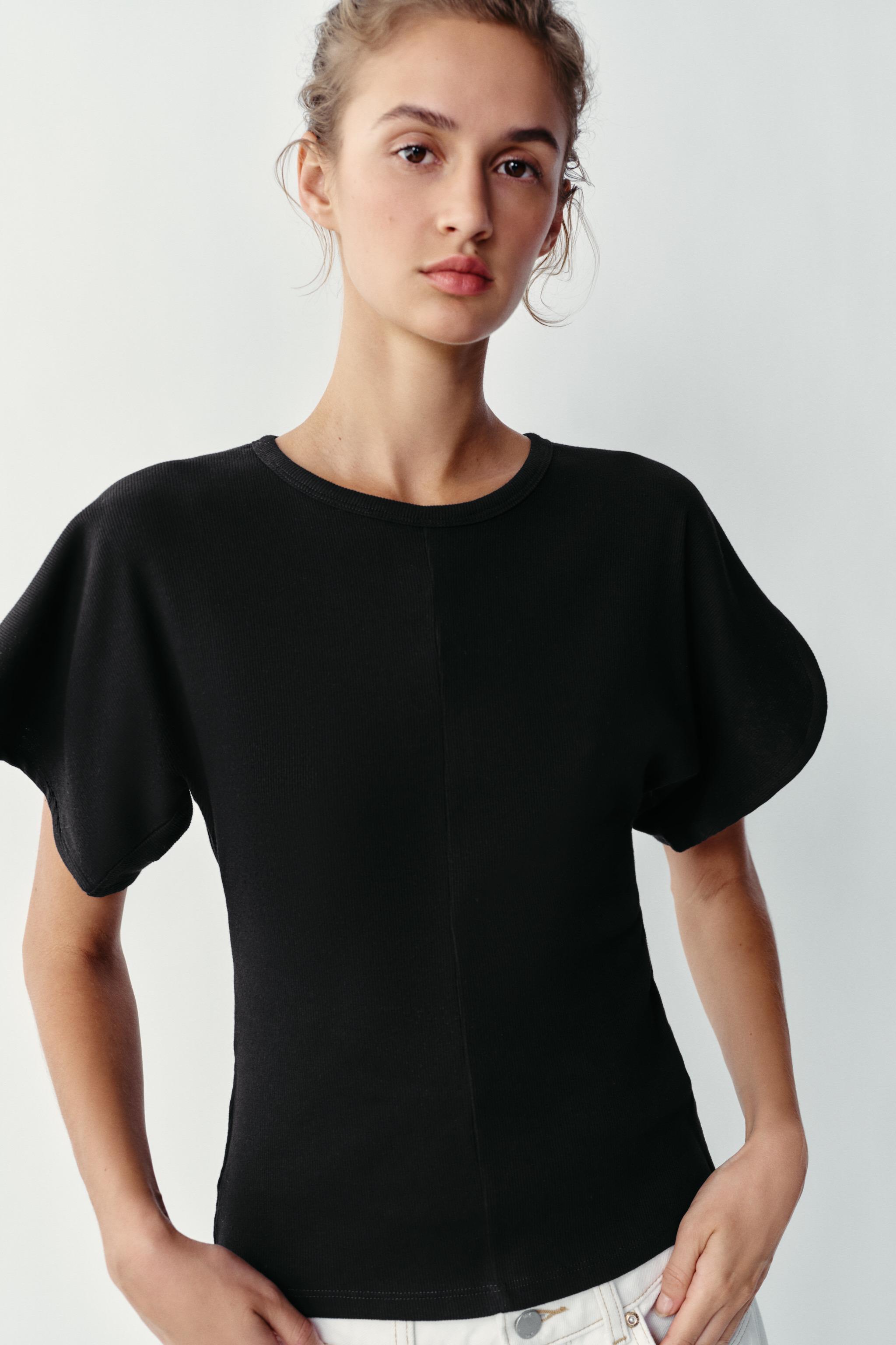 WIDE SLEEVE T-SHIRT — Black