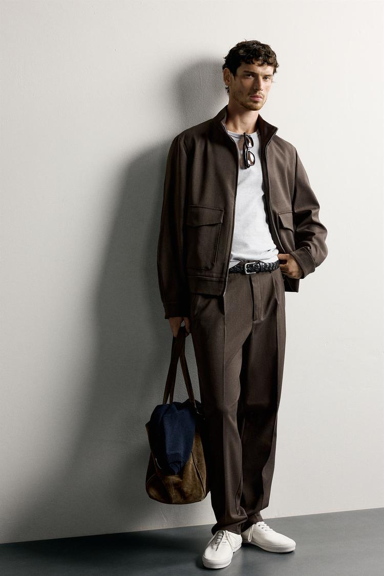 PANTALÓN SLIM FIT PLIEGUES