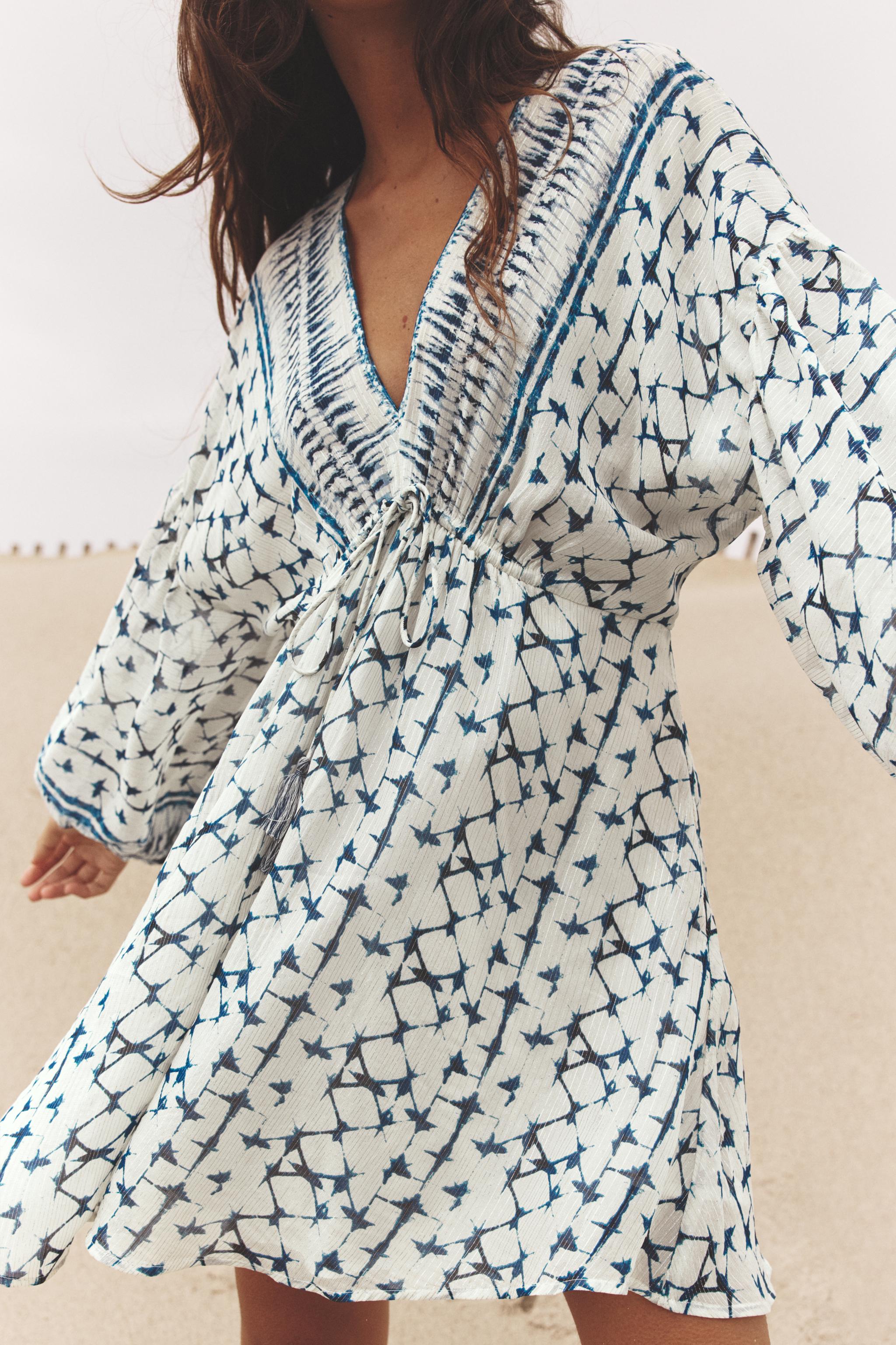 プリント柄メタリック糸ワンピース - ホワイト生成り | ZARA