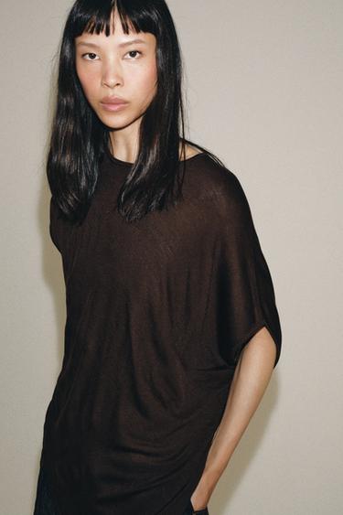 TOP ASYMÉTRIQUE EN MAILLE - Marron de Zara