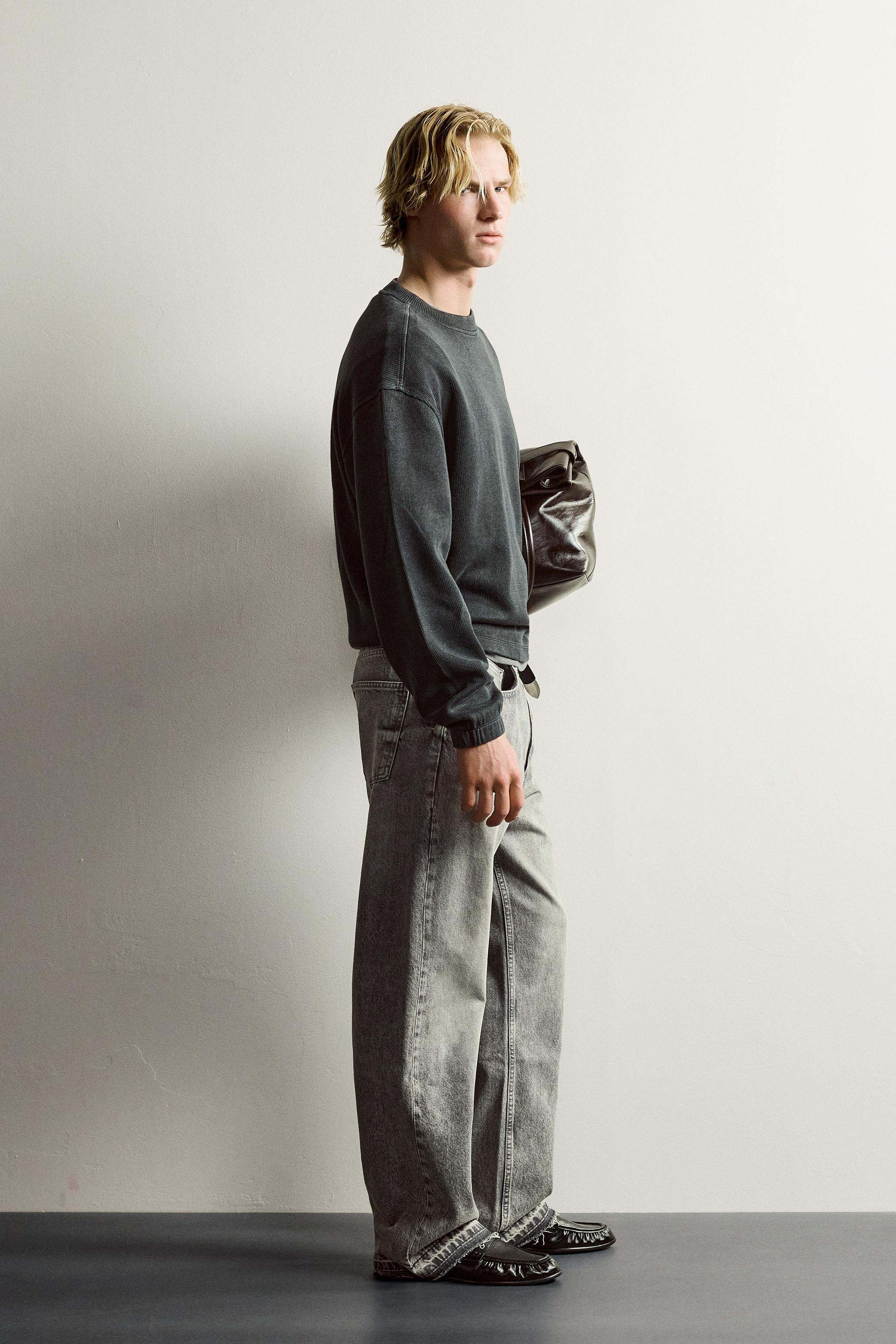 RELAXED FIT RIBBED SWEATSHIRT