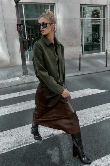 CHAQUETA BOMBER SOFT - Khaki de Zara - Imagen 0