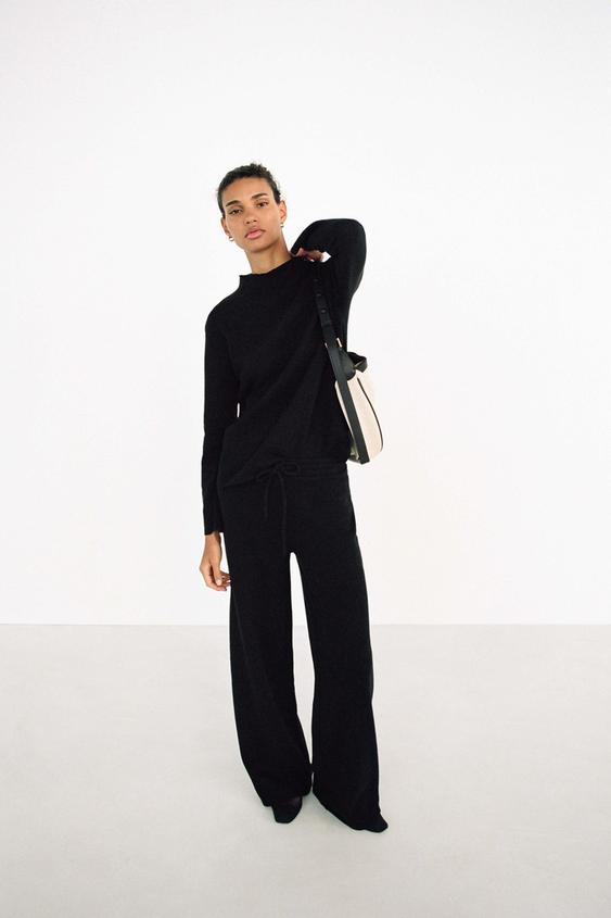 Estos pantalones elásticos de 17 € de rebajas de Zara hacen un cuerpazo  I-N-C-R-E-Í-B-L-E