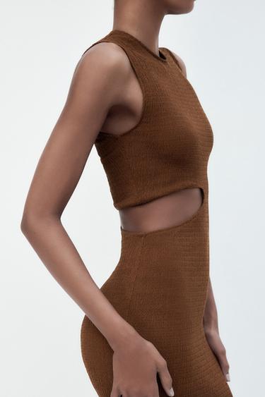 ROBE LONGUE À TEXTURE ET DÉTAIL AJOURÉ - Marron de Zara
