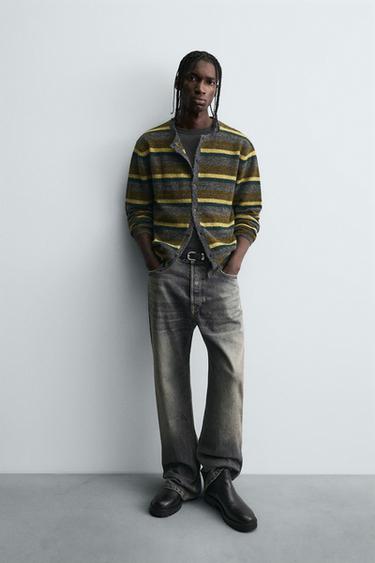 レザーチェルシーブーツブラックZaraのレザーチェルシーブーツ - ブラック