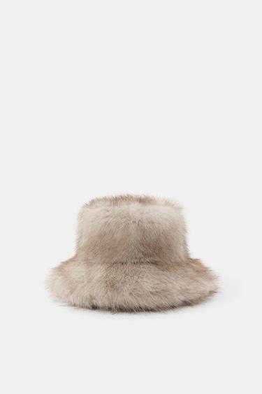 FAUX FUR BUCKET HAT - Ecru by Zara
