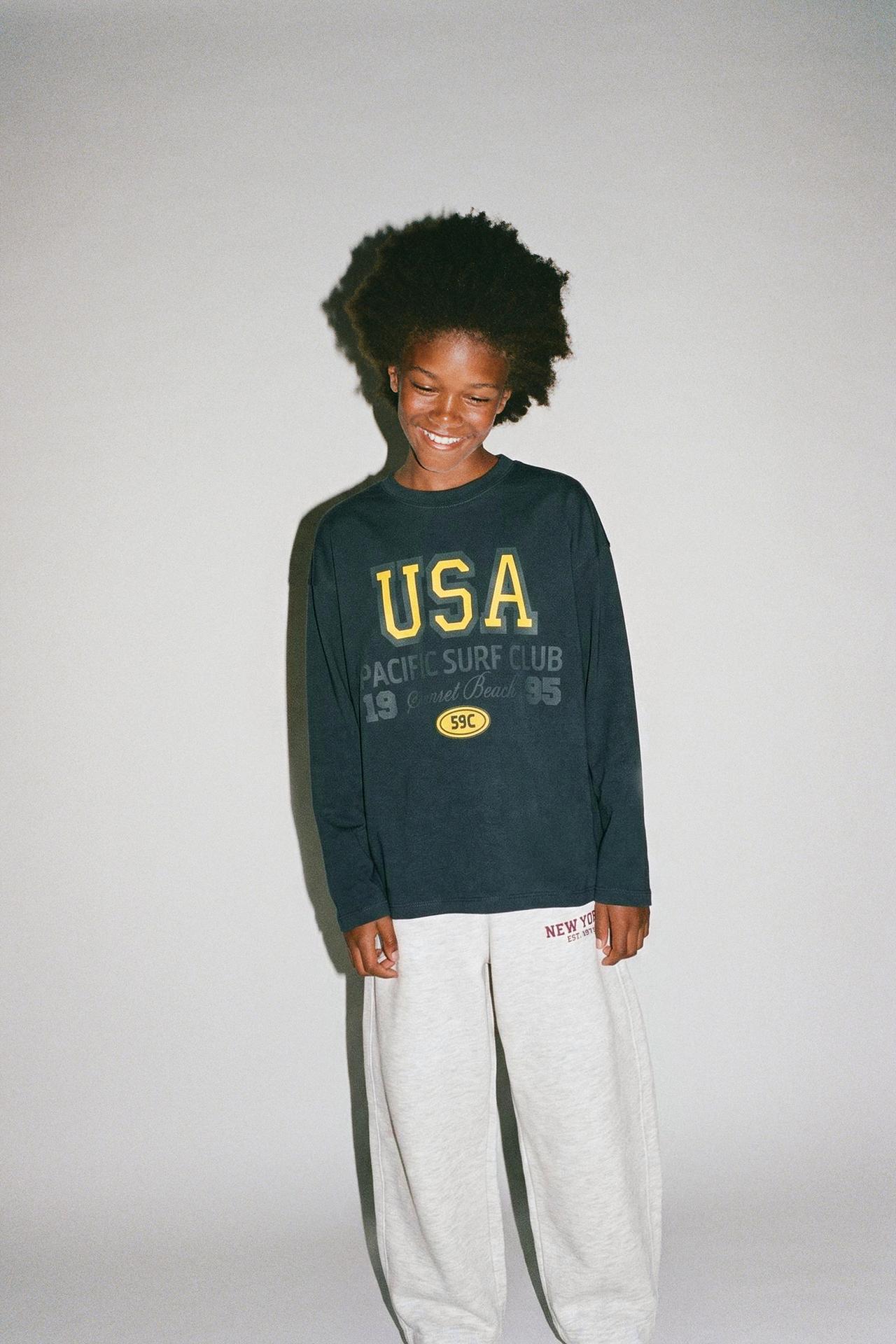 VARSITY PRINT T-SHIRT — Blue green