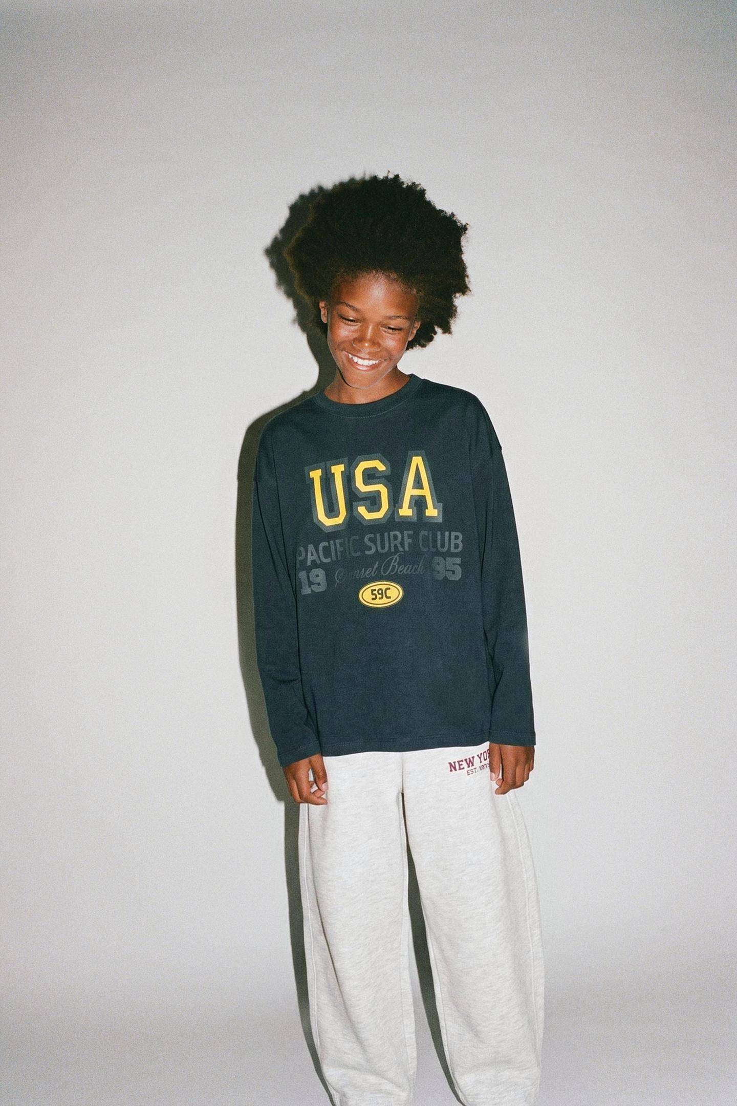 Детская футболка Zara Varsity Print, цвет: Синий зелёный — фото 1