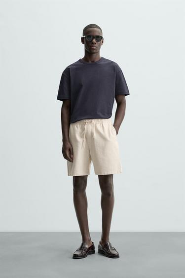 BERMUDA REGULAR FIT ESTRUCTURA - Beige claro de Zara - Imagen 0