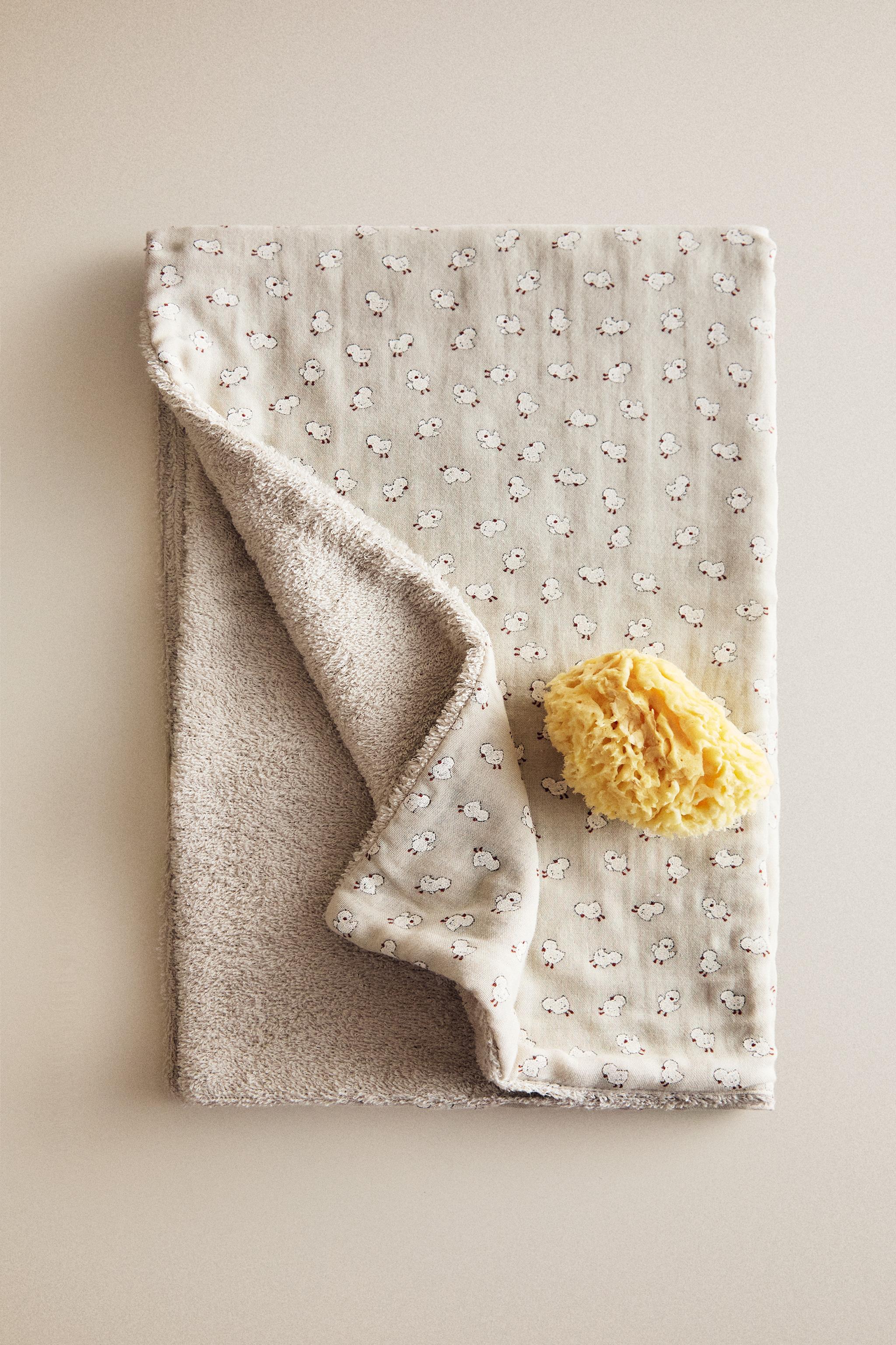CHICK CHIFFON BABY BATH TOWEL — Gray