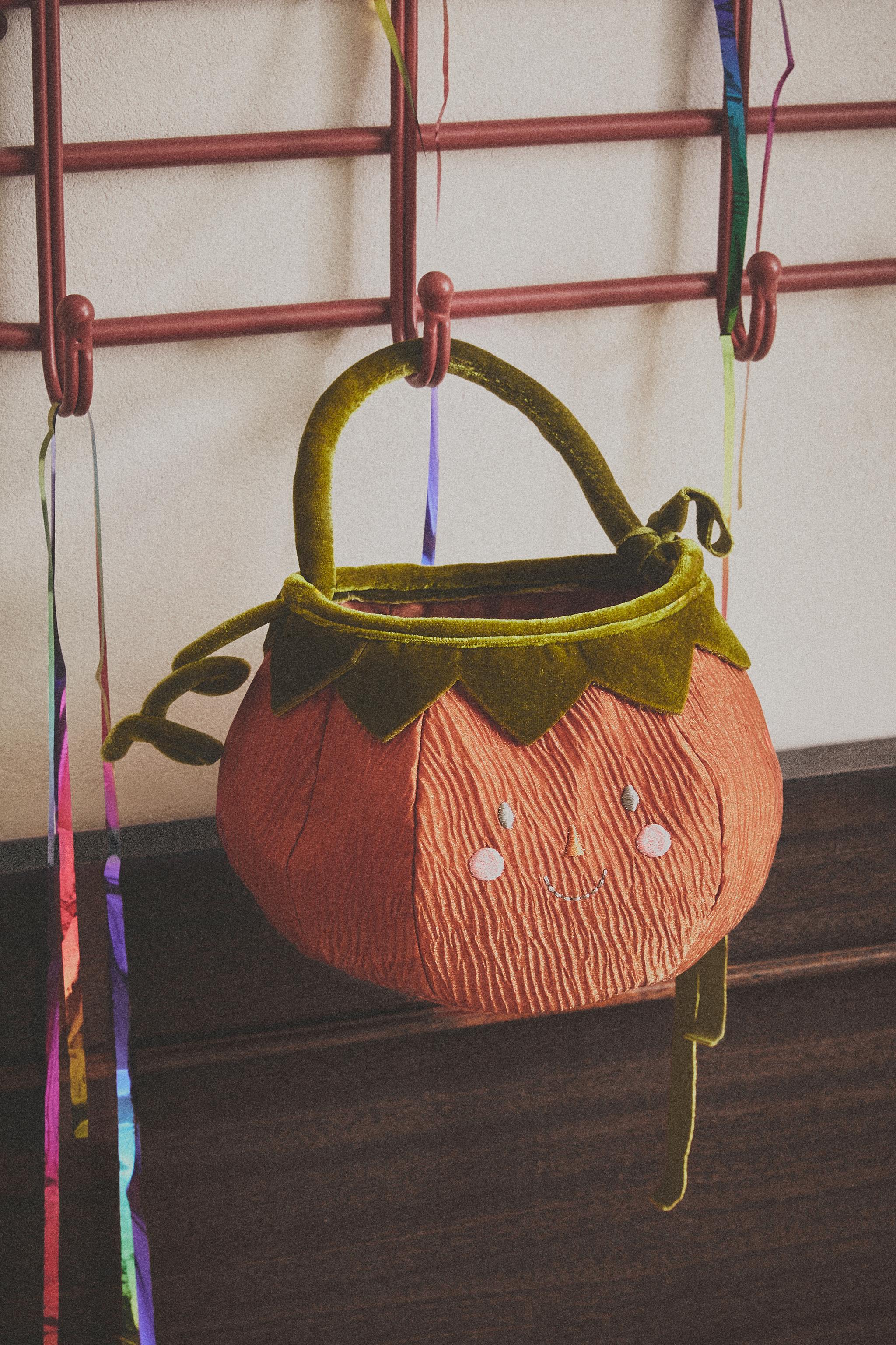 KIDS HALLOWEEN PUMPKIN BAG - Orange | ZARA United States
