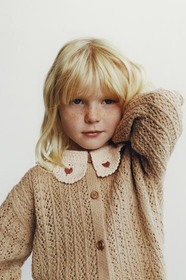 KNIT CARDIGAN WITH CROCHET COLLAR - Light khaki by Zara