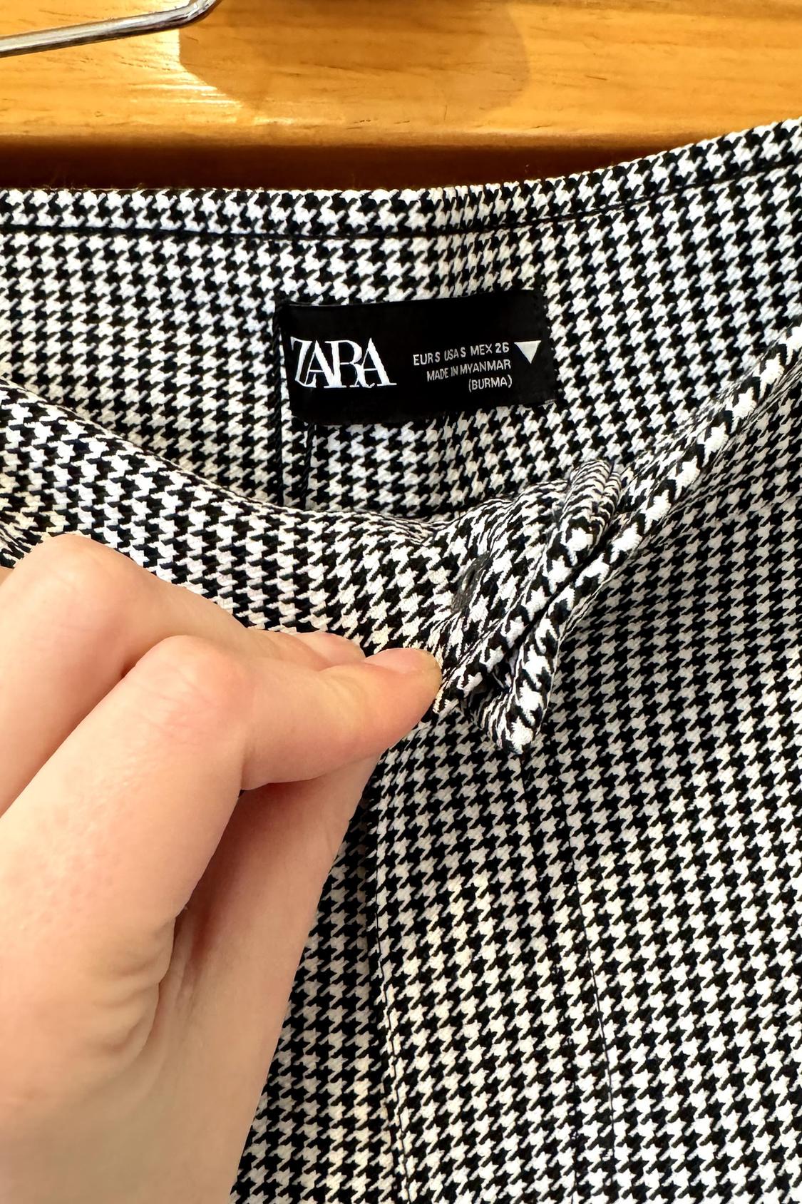 HOUNDSTOOTH LEGGINGS - Image 2