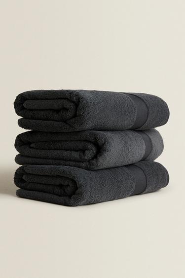 PREMIUM COTTON BATH TOWEL (600 GXM²) - Dark grey by Zara