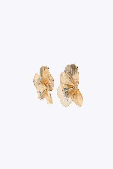 RAISED FLOWER EARRINGS - Golden by Zara - Image 1