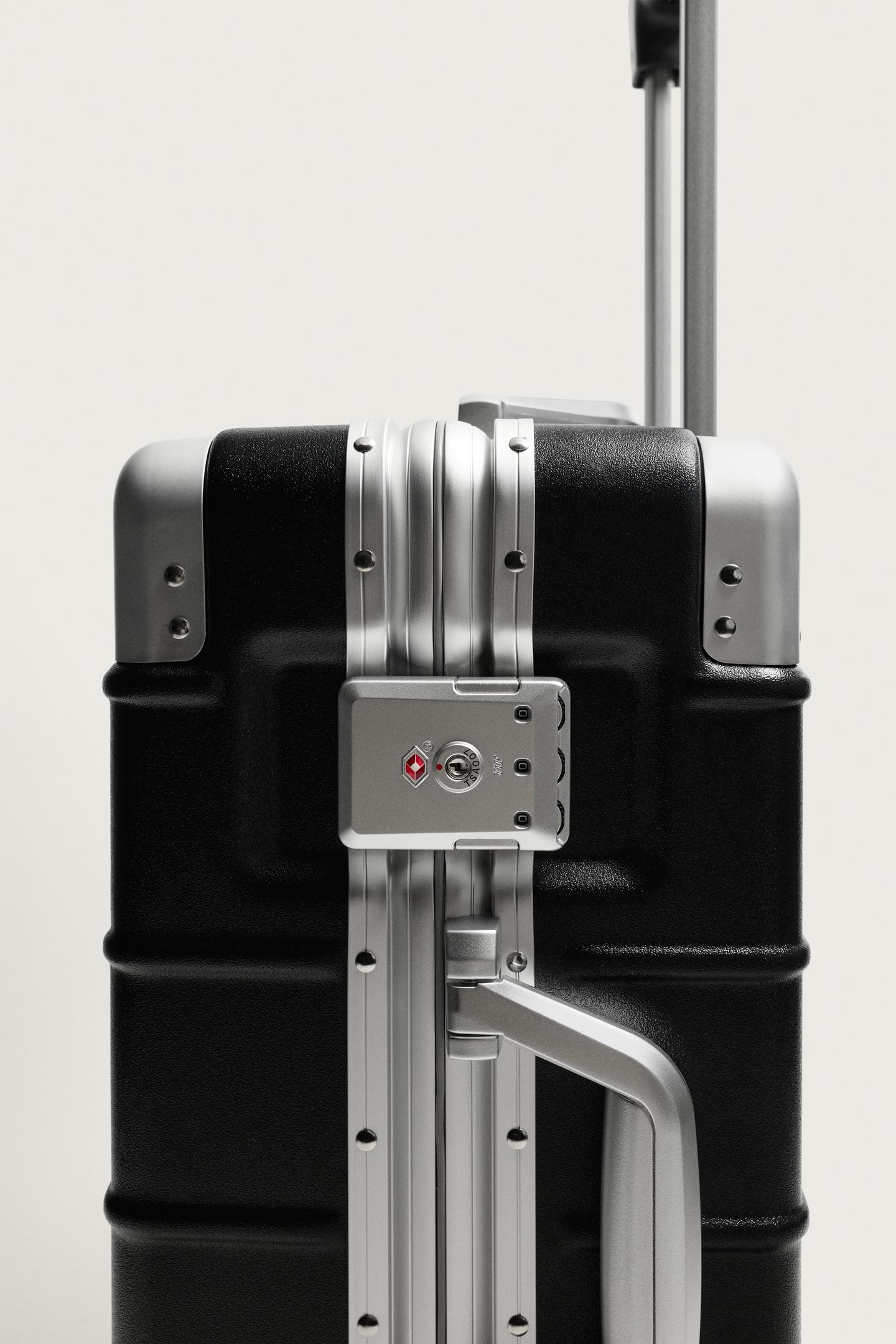 Мужской чемодан Zara Travel Suitcase, цвет: Чёрный — фото 4