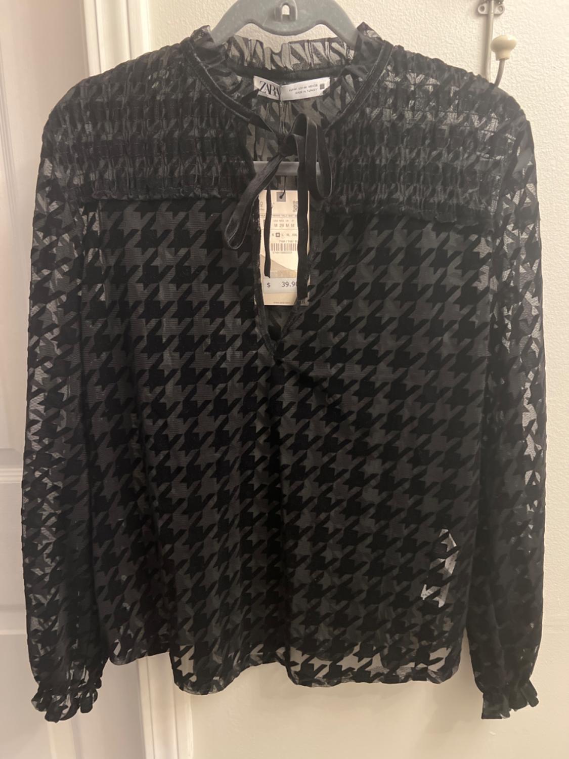 FLOCKED HOUNDSTOOTH BLOUSE
