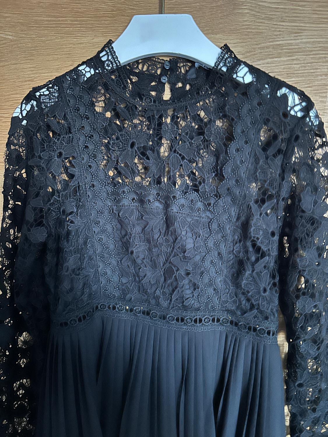 CONTRASTING PLEATED DRESS - Image 2