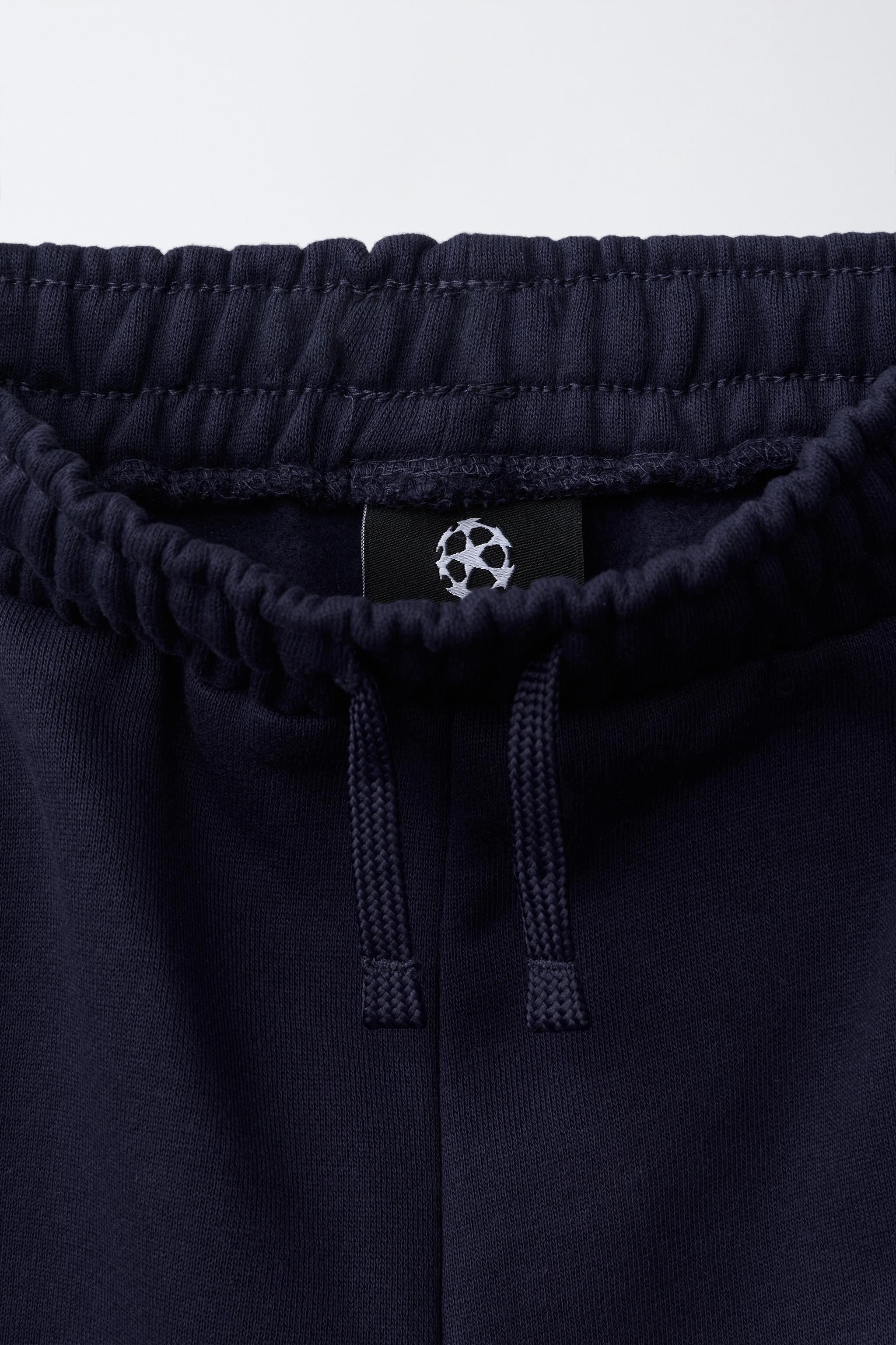 PANTALON BARREL IMPRIMÉ UEFA CHAMPIONS LEAGUE ®
