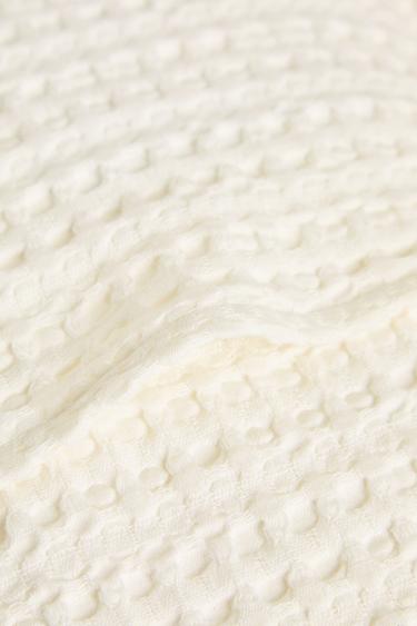 HOUSSE DE COUSSIN ENFANT ONDULÉE - Crème de Zara - Image 4