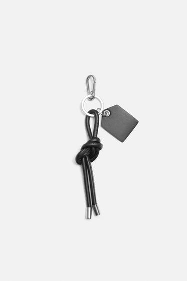 KNOTTED KEY RING - Black by Zara