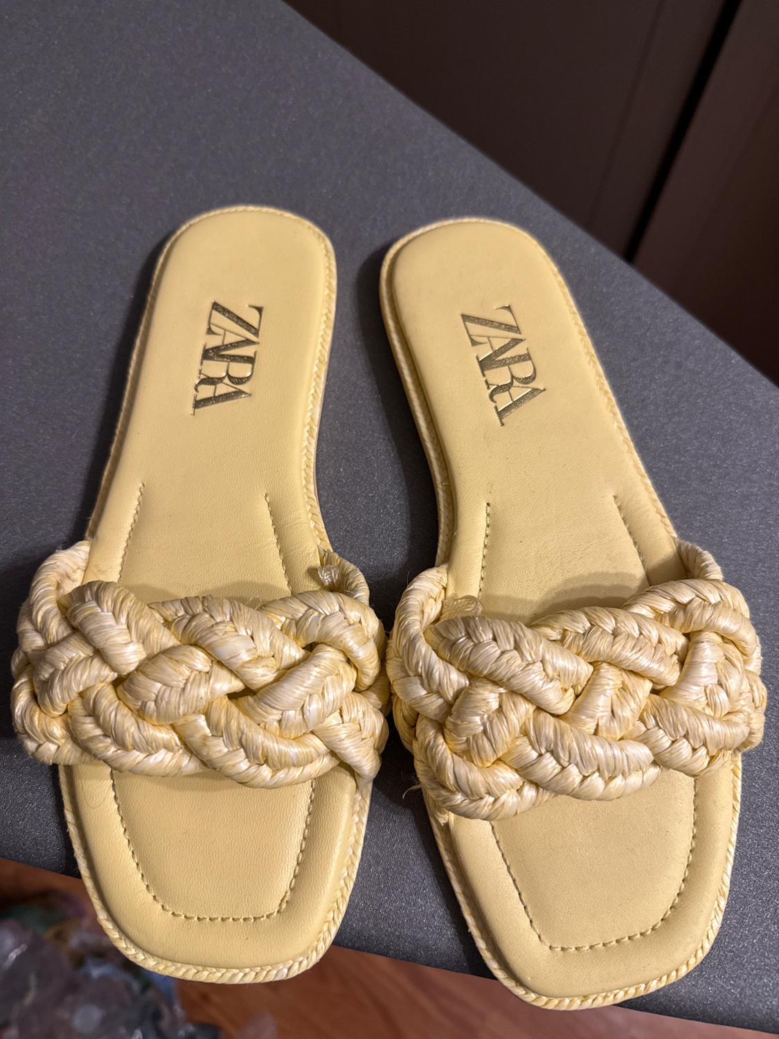 YELLOW SANDALS - Image 4