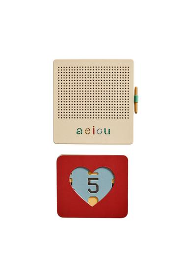 KIDS' MAGNETIC SLATE BOARD TOY - Cream by Zara