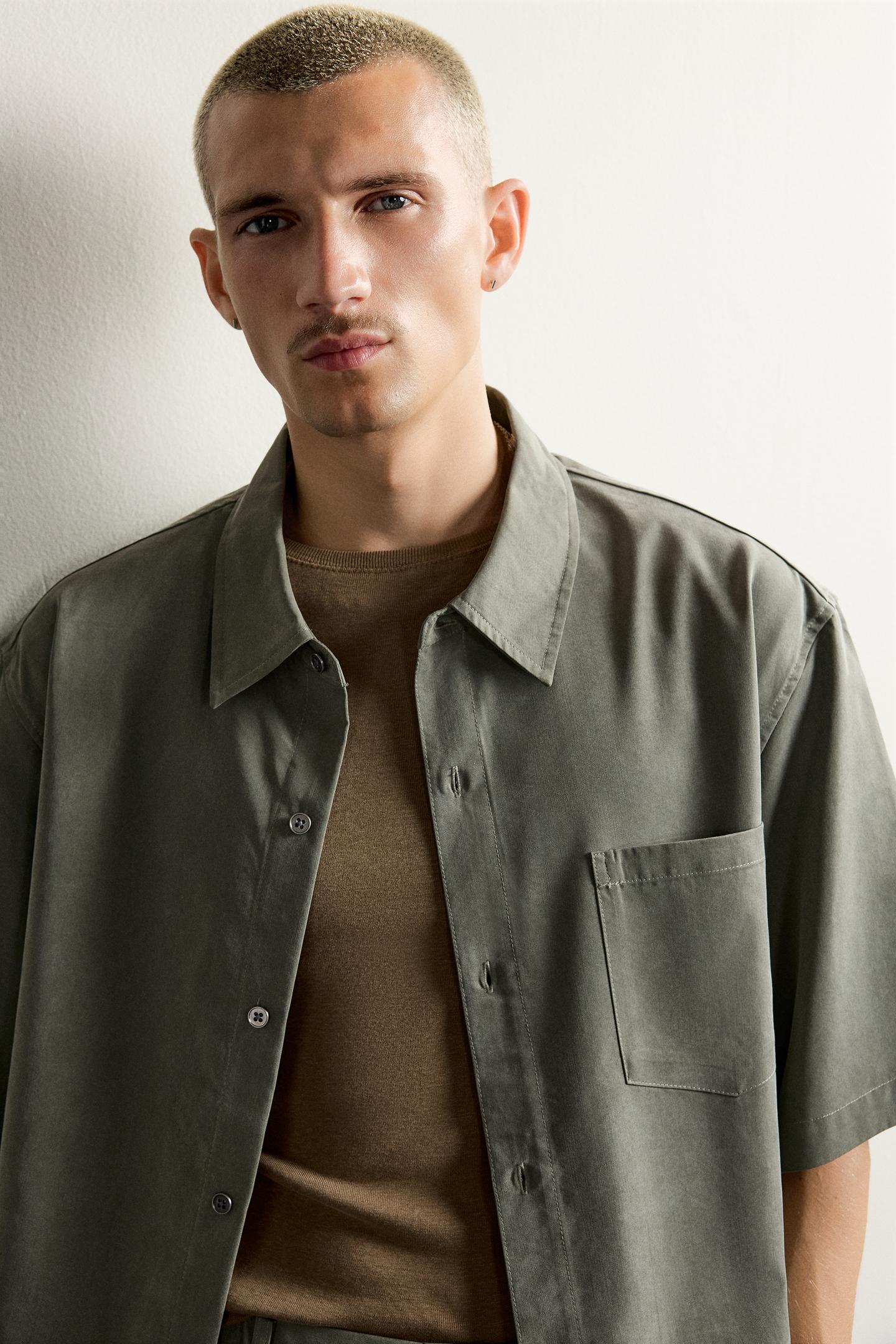 Мужская рубашка Zara Relaxed Fit Flowy, цвет: Тёмный зелёный — фото 5