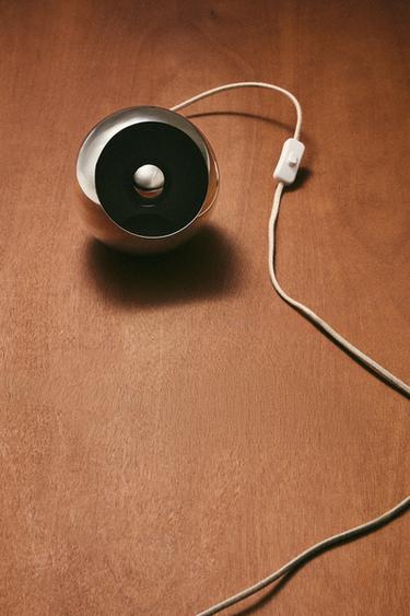 LÁMPARA MESA SEMI ESFERA - Plata de Zara