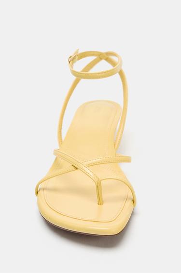 SANDALES KITTEN À BRIDES - Jaune de Zara - Image 5