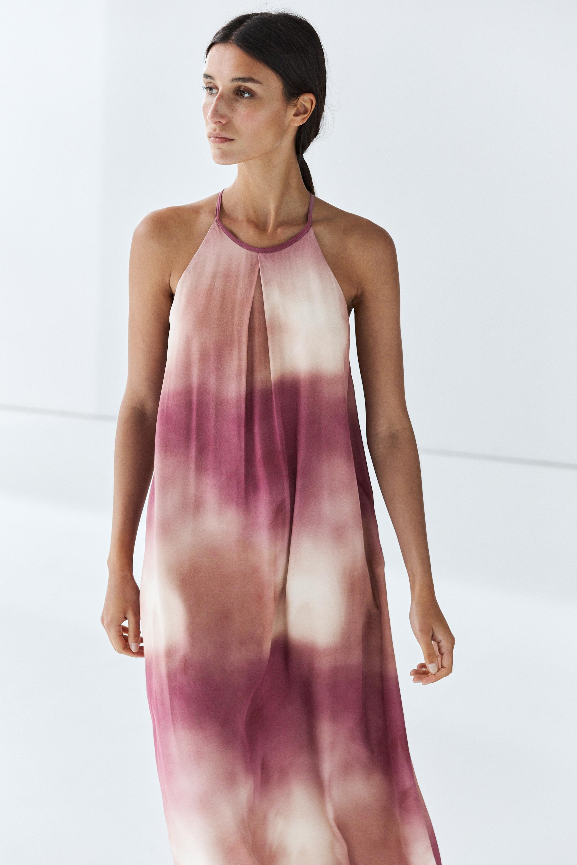 Printed tie-dye flowing halter maxi dress — Pink