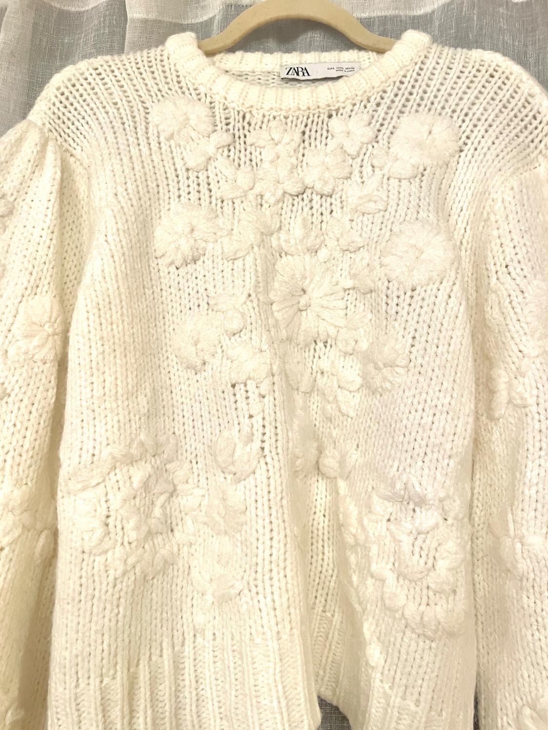 EMBROIDERED FLORAL SWEATER TRF - Image 3