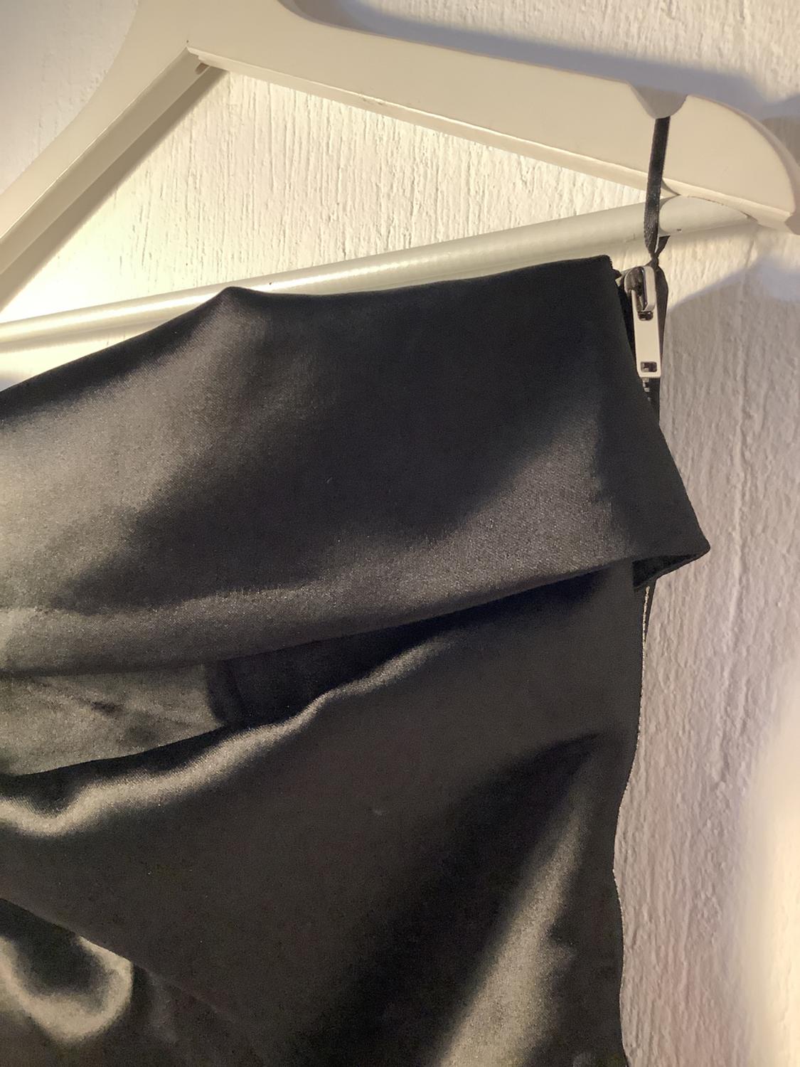 SATIN OFF-THE-SHOULDER TOP - Image 3