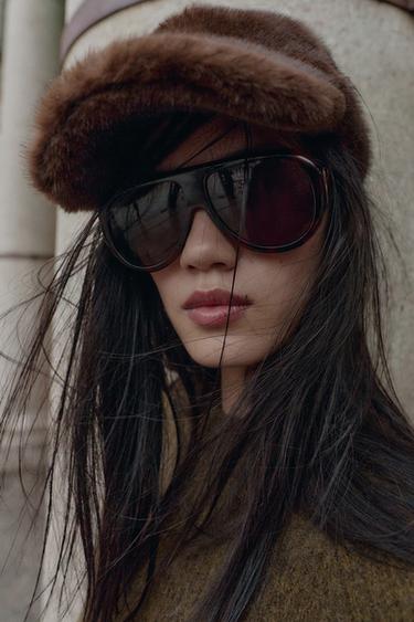 FAUX FUR CAP - Brown by Zara