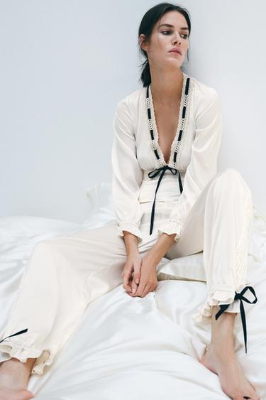 TOP SATINÉ AVEC LACET CONTRASTANT - Gaufrette de Zara - Image 3