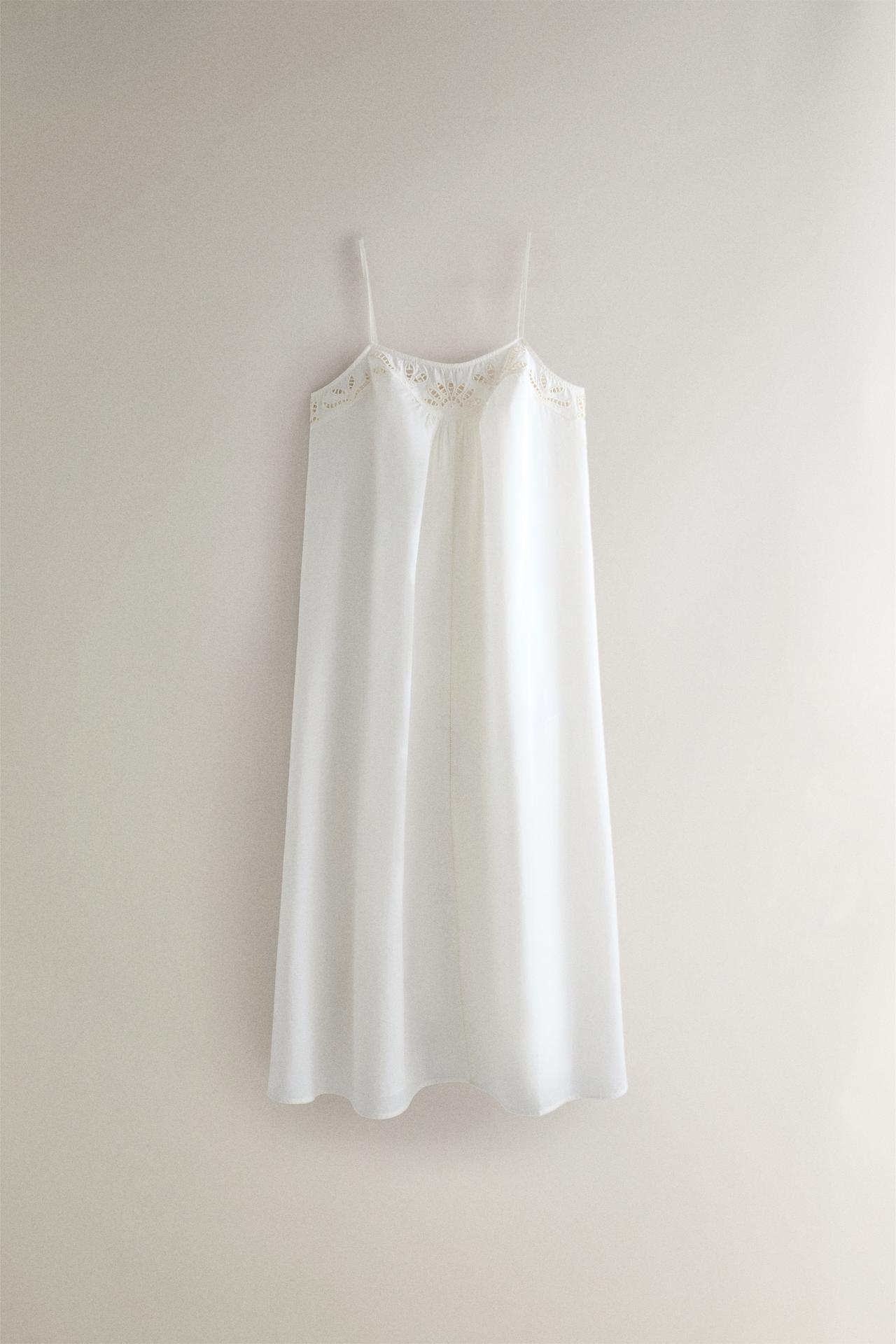 COTTON EMBROIDERED NIGHTGOWN — Oyster-white