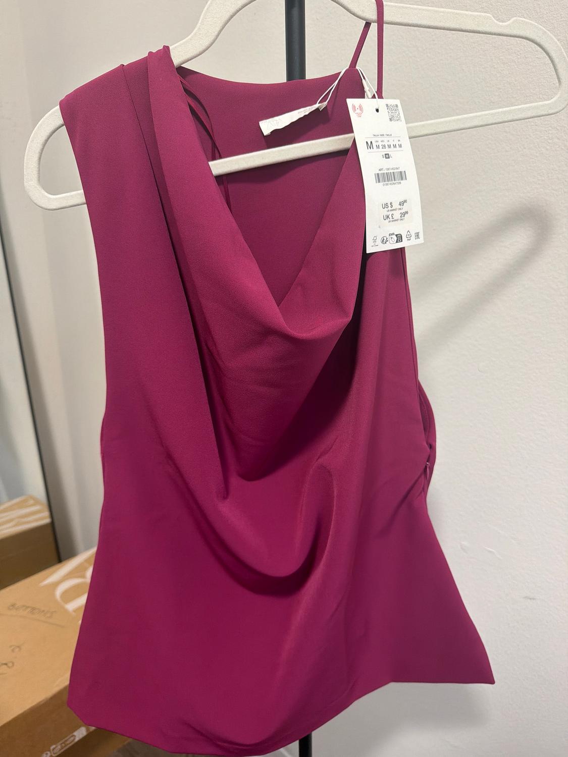 ASYMMETRIC CREPE BUCKLE TOP - Image 2