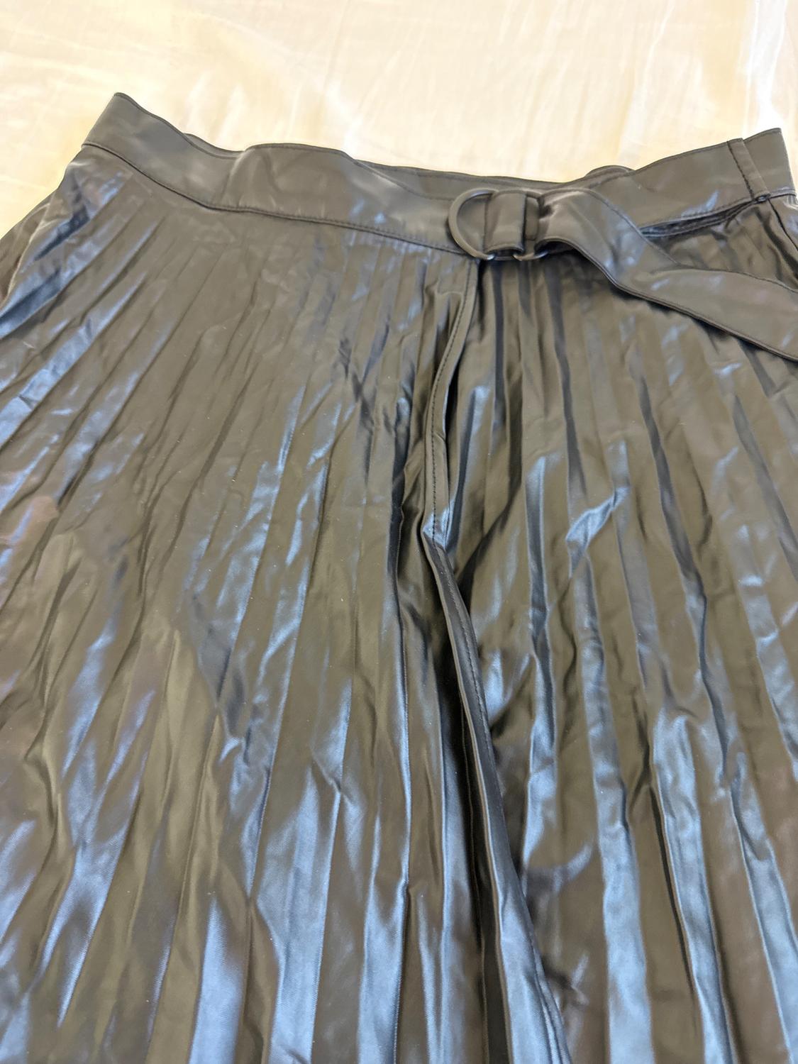 FAUX LEATHER PLEATED SKIRT - Image 2