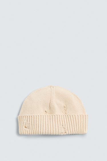Zara RIPPED EFFECT KNIT HAT - Ecru