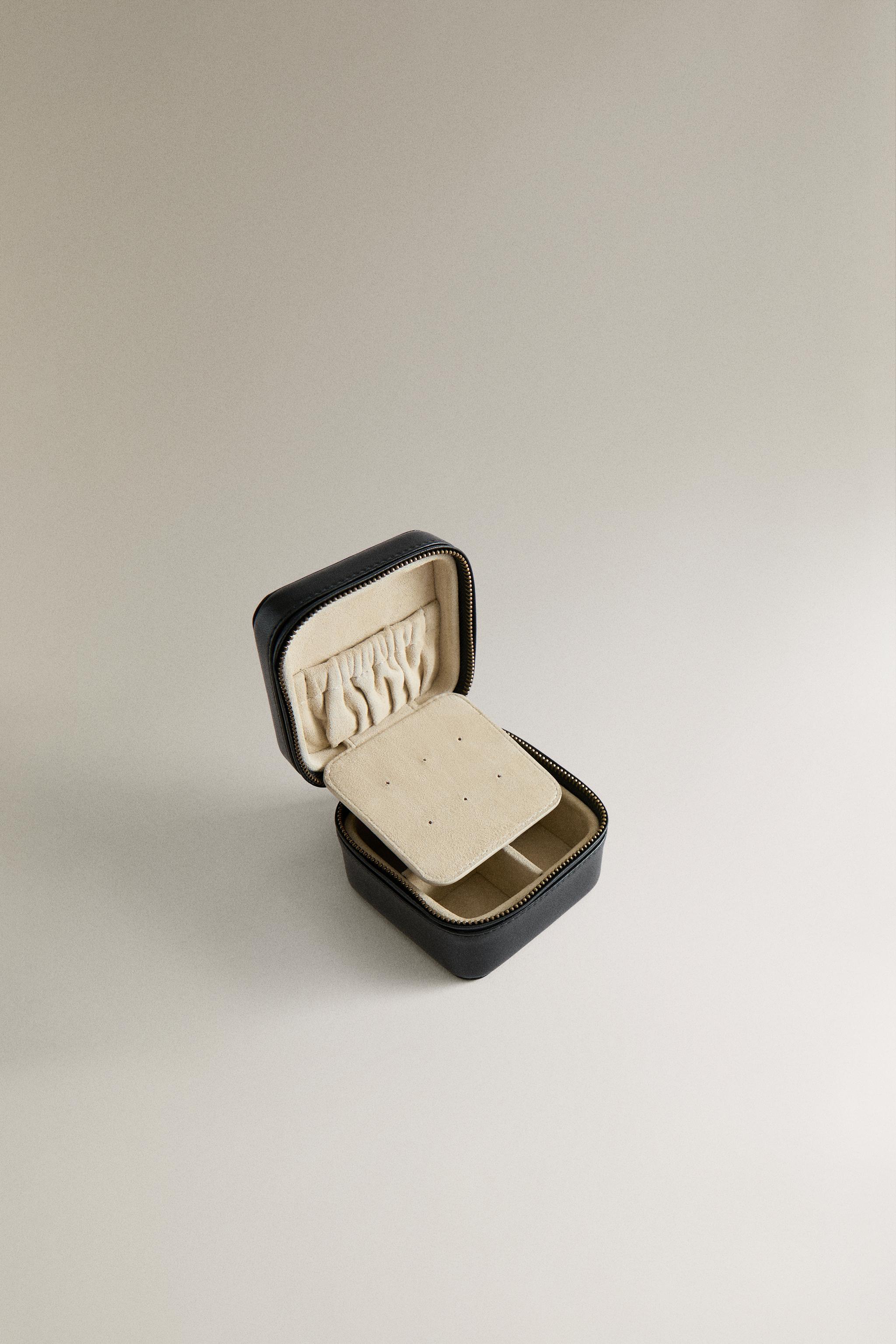 LEATHER JEWELLERY BOX