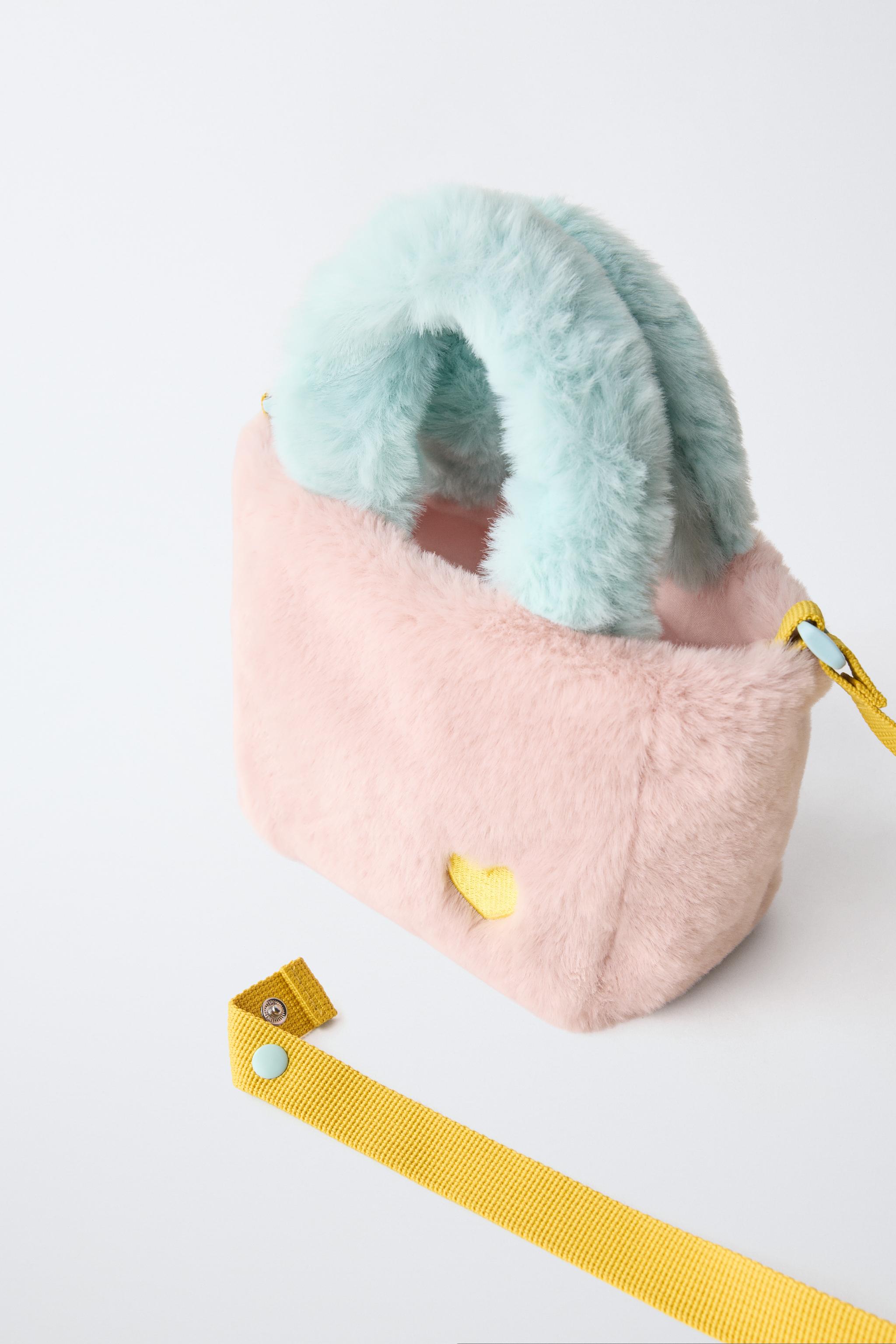 FAUX FUR HEART CROSSBODY BAG