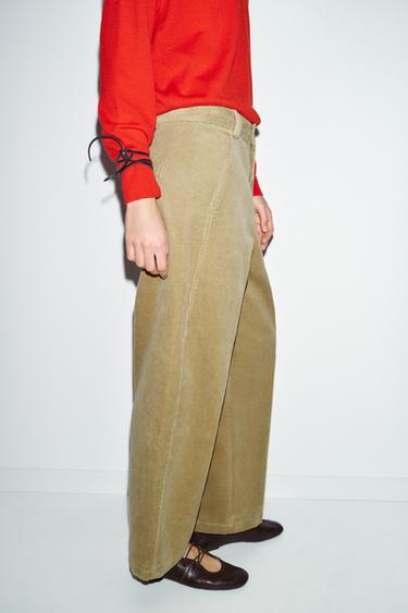 PANTALON EN VELOURS CÔTELÉ BARREL - Camel clair de Zara - Image 3