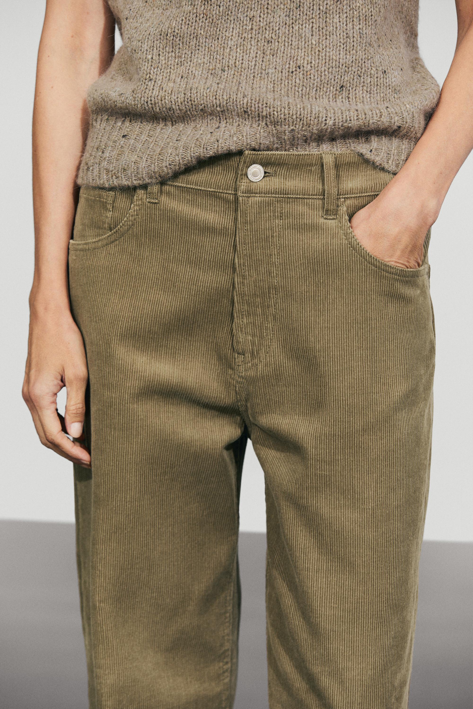 Mid-waist loose fit corduroy pants