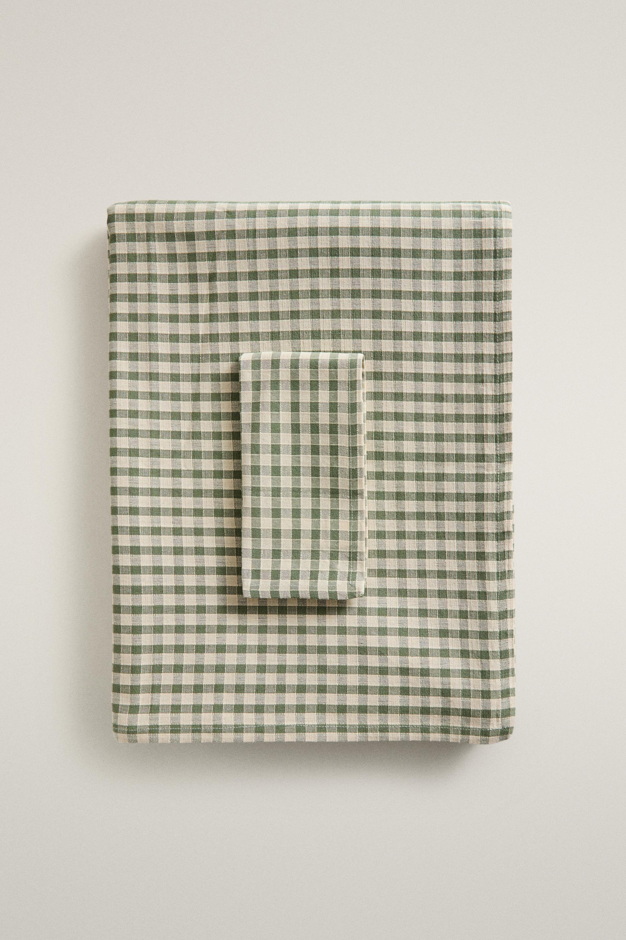 NAPPE CARREAUX ET SURPIQÛRE