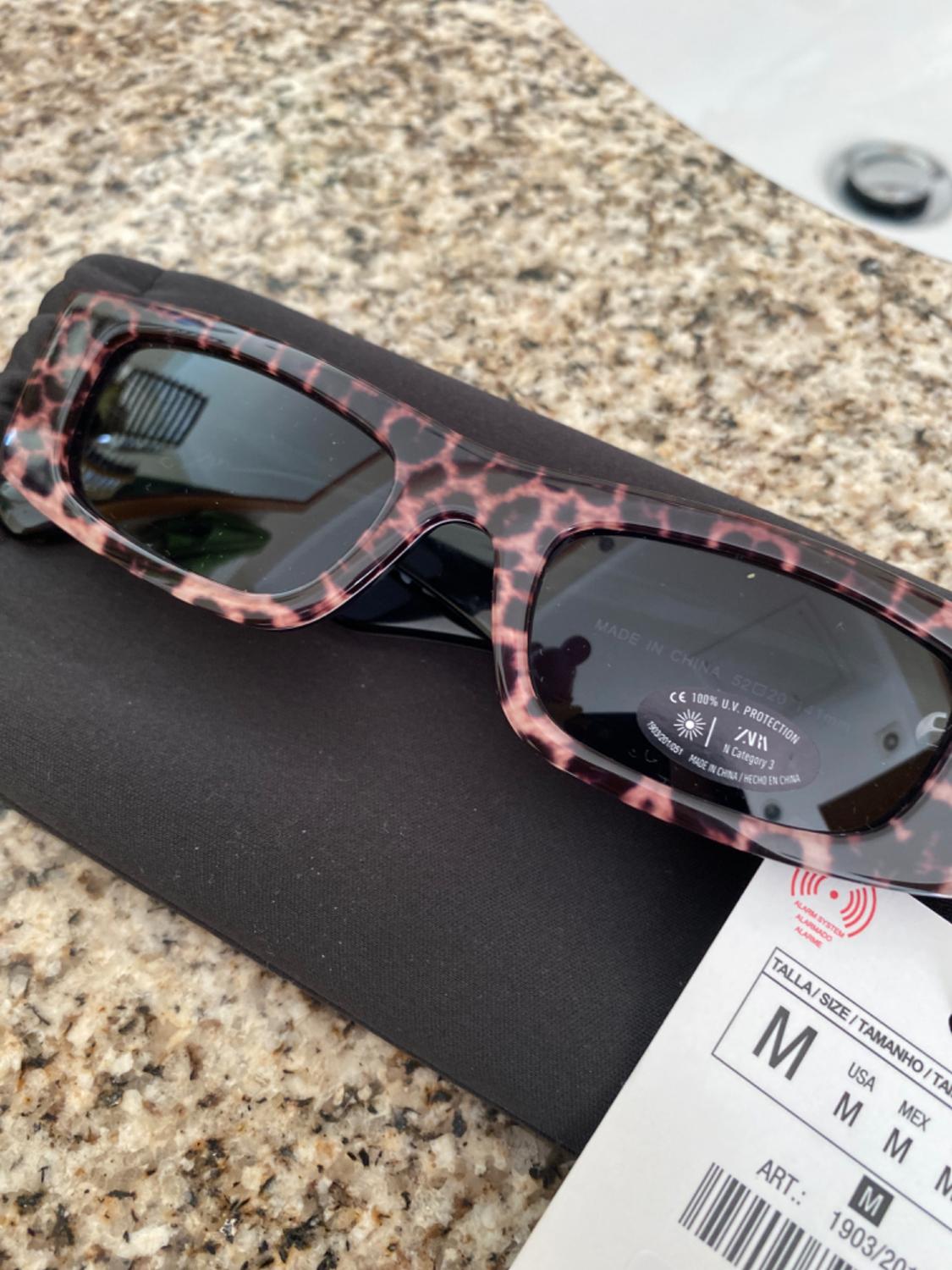 RECTANGULAR ANIMAL PRINT SUNGLASSES - Image 2