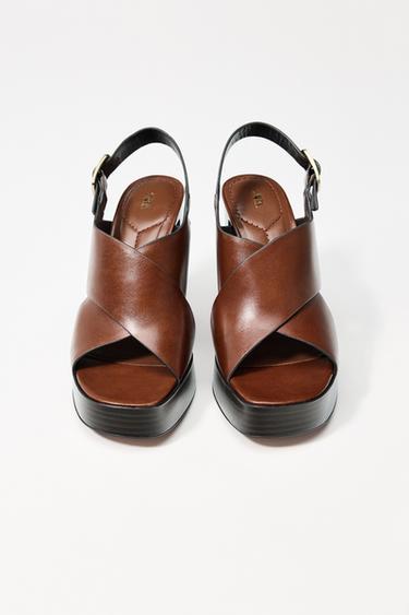 SANDALIA TACÓN PIEL - Marrón de Zara