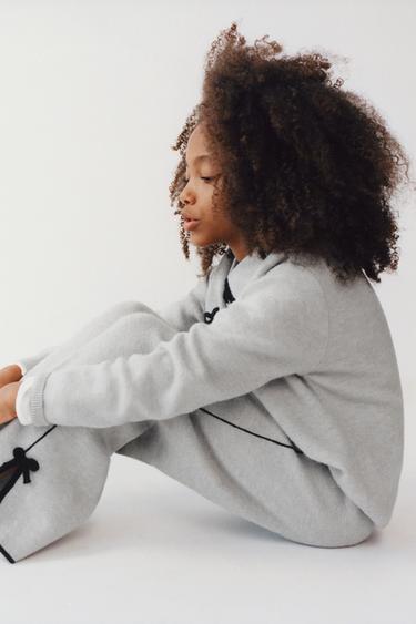 PANTALÓN RECTO PUNTO LAZOS - Gris de Zara