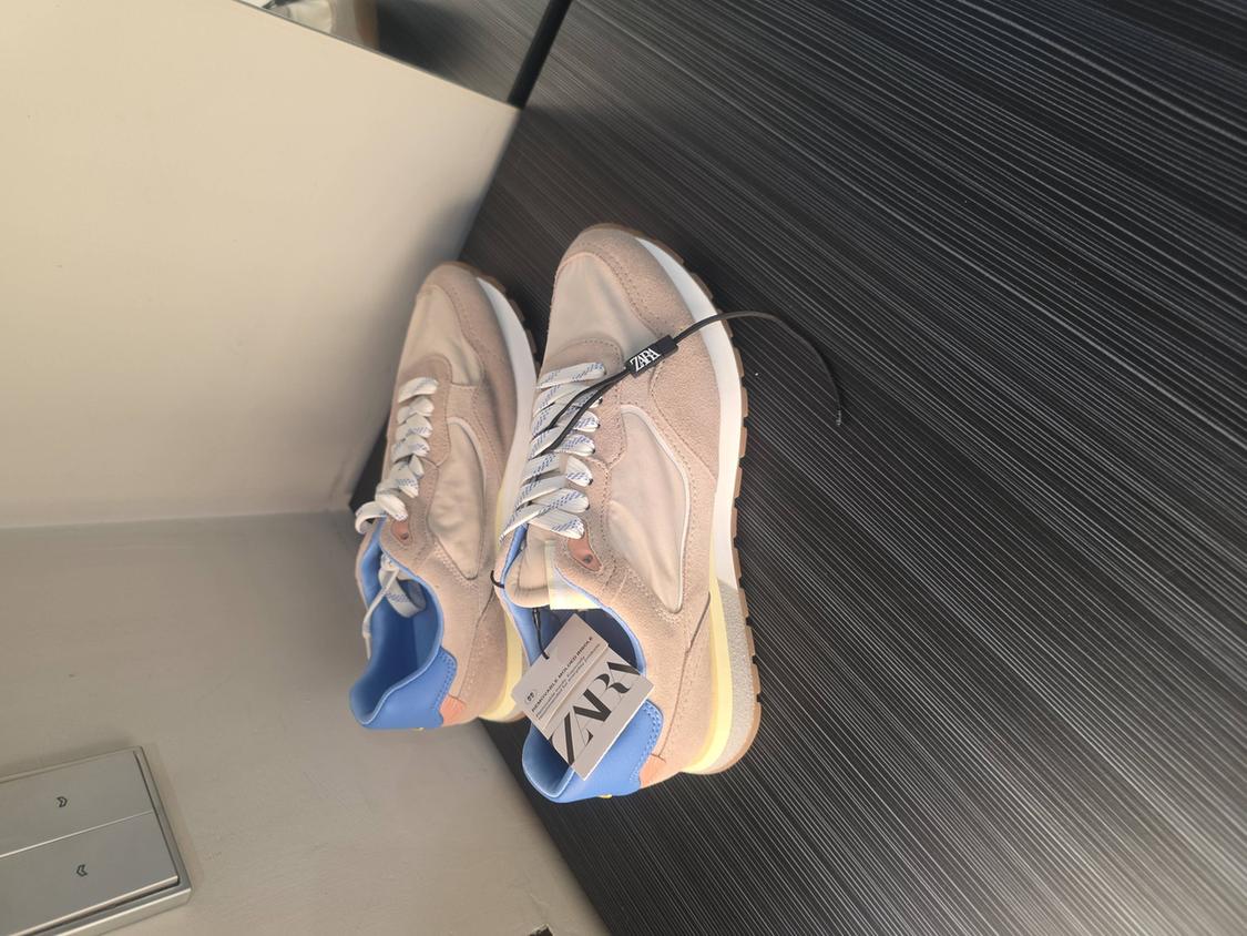 CONTRAST RUNNING TRAINERS - Image 3