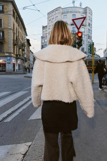 GILET EN MAILLE BOUCLÉE - Écru de Zara - Image 4