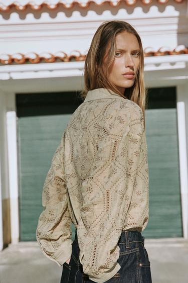 CAMISA BORDADOS PERFORADOS - Khaki claro de Zara